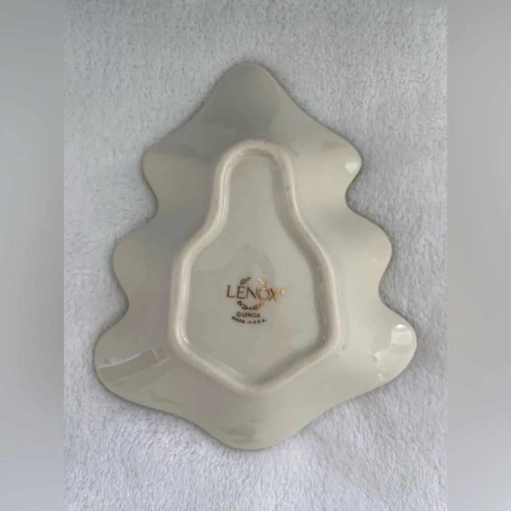 Lenox Small Dish Christmas Tree Shape Holly Berry Gold‎ Trim Edge 5 inch Vtg USA